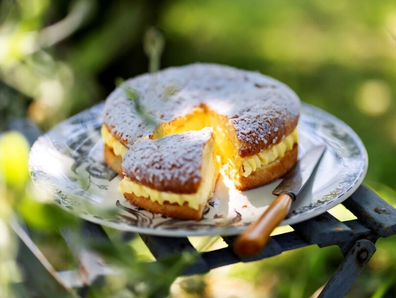 tarte tropezienne